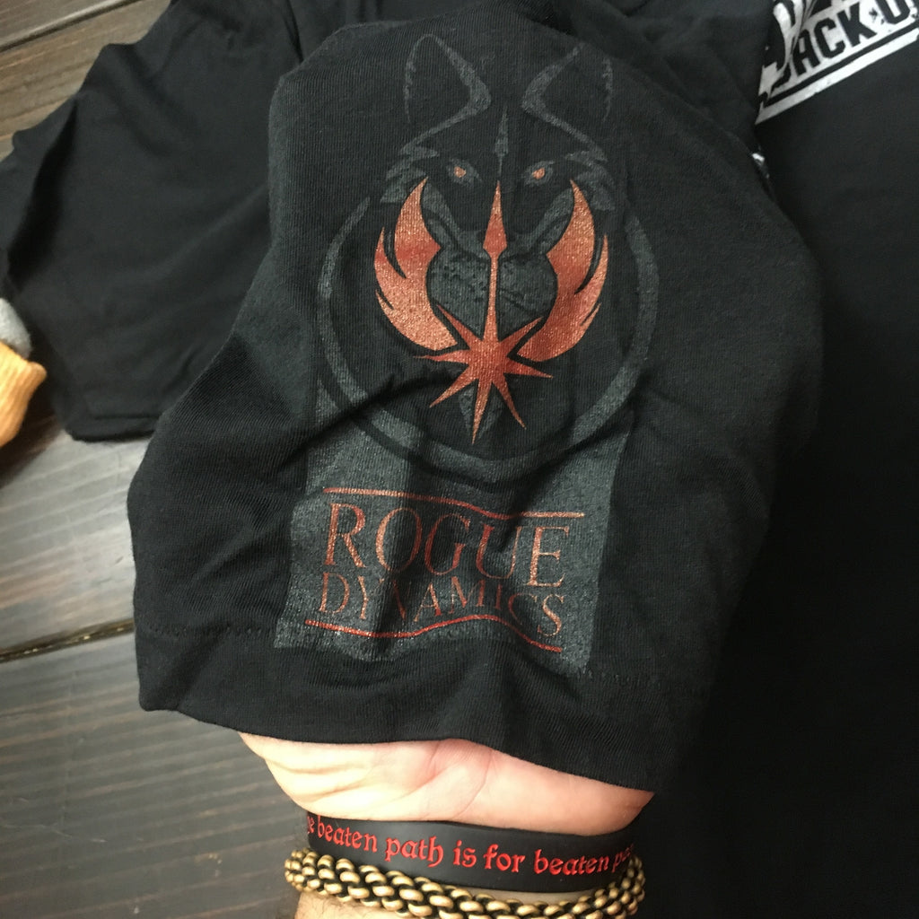 Contra Mundum shirt by Rogue Dynamics